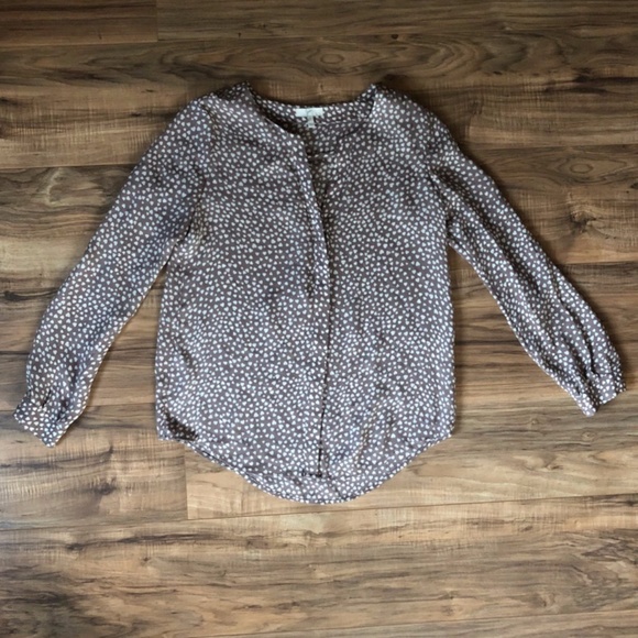 Joie Taupe Heart Print Silk Button Down Blouse XS - Picture 2 of 14